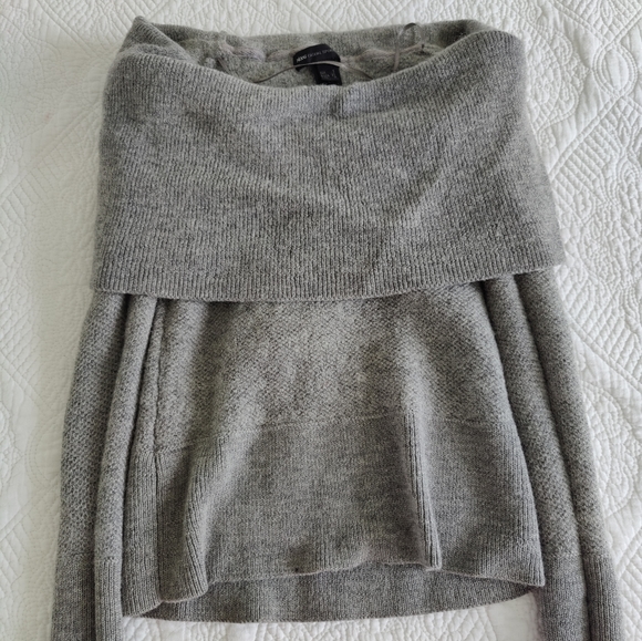 Gray Wool Mango sweater - Picture 2 of 3